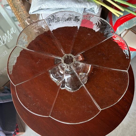 SOLD. glass cake / dessert platter